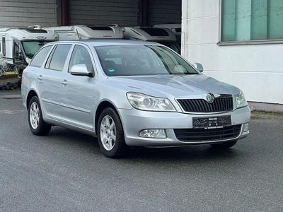 Gebraucht Skoda Octavia 105 PS (77 kW) 2012 Silber Kombi