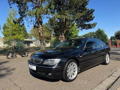 BMW 750