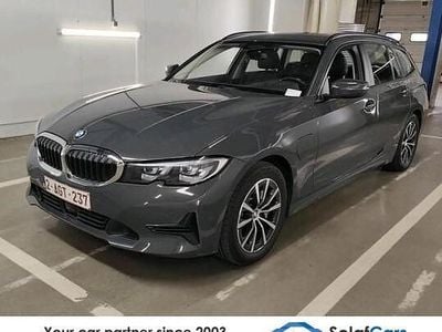 BMW 330e