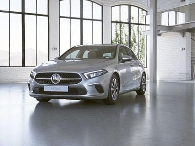 Second-hand Mercedes A180 116 CP (85 kW) 2023 Argintiu Berlinǎ