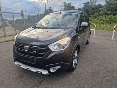 Schwarz Gebraucht 2020 Dacia Lodgy Stepway Van / Kleinbus | 13.990 € (Guter Preis)