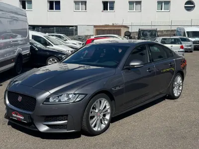Gebraucht Jaguar XF R-Sport 179 PS (131 kW) 2016 Grau Limousine