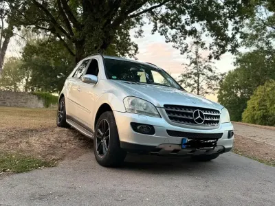 Gebraucht Mercedes ML350 224 PS (164 kW) 2006 Silber SUV