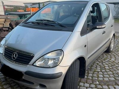 Usata Mercedes A140 82 CV (60 kW) 2004 Argento Utilitaria
