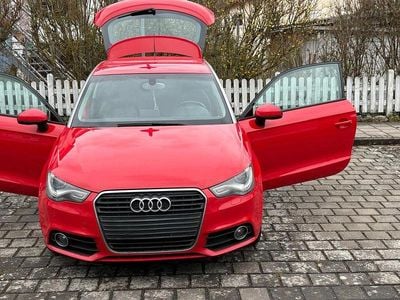 Gebraucht Audi A1 Ambition 105 PS (77 kW) 2010 Rot Kleinwagen