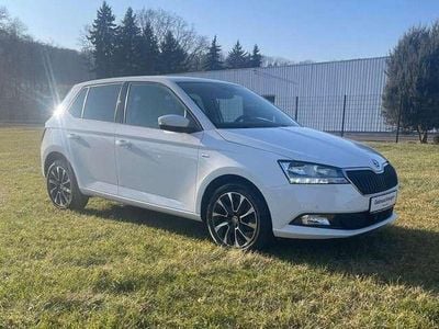 Weiss Gebraucht 2021 Skoda Fabia Drive Limousine | 15.900 € (Guter Preis)