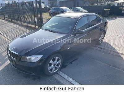 Gebraucht BMW 325 Sport Line 218 PS (160 kW) 2007 Schwarz Limousine
