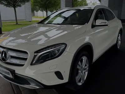 Gebraucht Mercedes GLA180 Urban 122 PS (89 kW) 2016 Weiß SUV