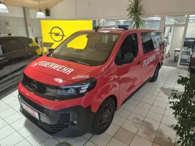 Neu Opel Vivaro-e Combi 179 PS (131 kW) 2026 Rot Van / Kleinbus