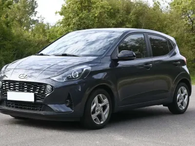 Gebraucht Hyundai i10 GO! 67 PS (49 kW) 2023 Grau Kleinwagen
