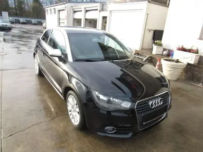 Gebraucht Audi A1 Ambition 122 PS (89 kW) 2012 Schwarz Kleinwagen