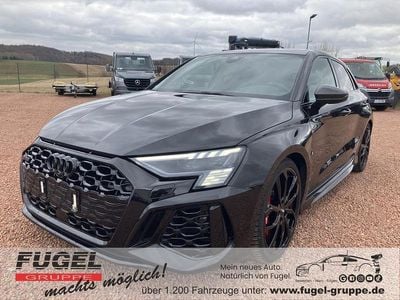 Gebraucht Audi RS3 Ambiente 400 PS (294 kW) 2022 Mythosschwarz metallic Limousine
