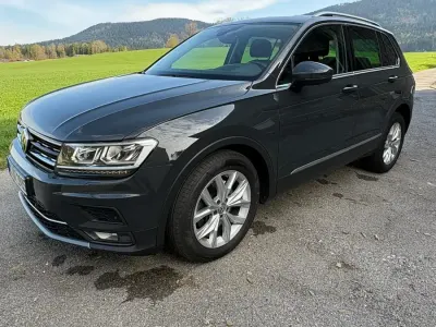 Gebraucht VW Tiguan Business 194 PS (142 kW) 2020 Grau SUV