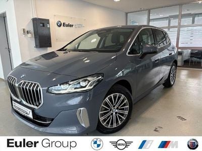Gebraucht BMW 220 Active Tourer Luxury Line 156 PS (114 kW) 2025 Grau Van / Kleinbus