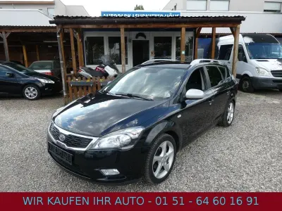 Gebraucht Kia Ceed Sportswagon LX 90 PS (66 kW) 2011 Schwarz Kombi