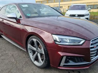 Gebraucht Audi S5 Sport 354 PS (260 kW) 2018 Rot Coupé