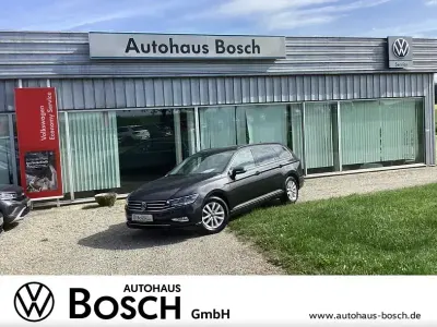 Gebraucht VW Passat Business 150 PS (110 kW) 2024 Mangangrau Kombi