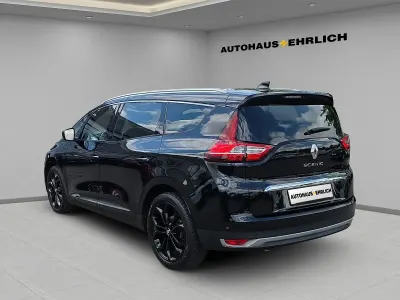 Gebraucht Renault Grand Scénic IV Black Edition 159 PS (116 kW) 2022 Sternenschwarz Van / Kleinbus
