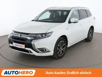 Gebraucht Mitsubishi Outlander P-HEV Top 224 PS (164 kW) 2019 Weiß SUV