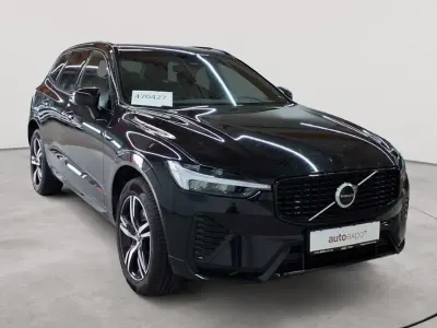 Gebraucht Volvo XC60 R-Design 197 PS (144 kW) 2022 Onyx black metallic SUV