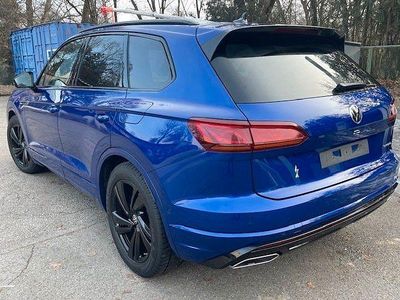Gebraucht VW Touareg 462 PS (339 kW) 2022 Blau SUV