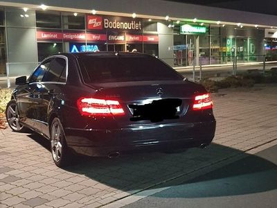 Mercedes E300
