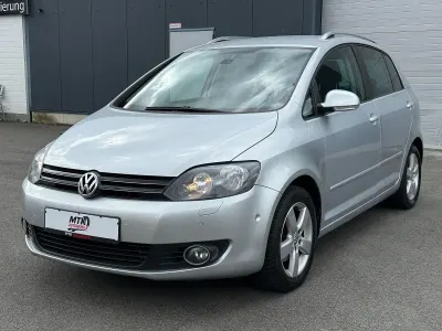 Gebraucht VW Golf VI Team 105 PS (77 kW) 2010 Grau Kleinwagen