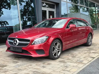 Gebraucht Mercedes CLS350 Shooting Brake 258 PS (189 kW) 2016 Rot Kombi