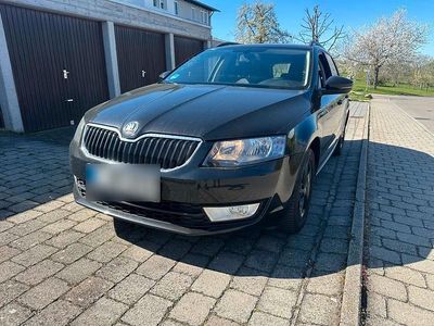 Gebraucht Skoda Octavia 105 PS (77 kW) 2014 Schwarz Kleinwagen