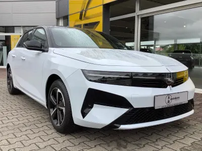 Neu Opel Astra 145 PS (106 kW) 2026 Weiß Limousine