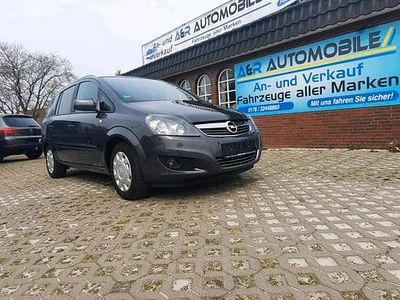 Second-hand Opel Zafira Family 140 CP (102 kW) 2012 Gri Monovolum
