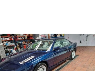 gebraucht BMW 850 i blau metallic