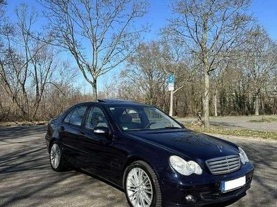 Gebraucht Mercedes C220 150 PS (110 kW) 2007 Blau Limousine