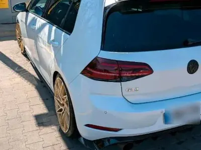 Second-hand VW Golf VII Pro 230 CP (169 kW) 2017 Alb Berlinǎ
