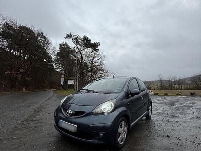 Usata Toyota Aygo 68 CV (50 kW) 2008 Andere farben Utilitaria