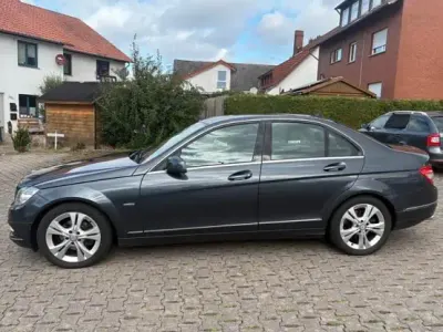 Gebraucht Mercedes C220 170 PS (125 kW) 2011 Grau Limousine