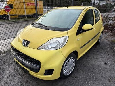 Gebraucht Peugeot 107 68 PS (50 kW) 2010 Gelb Kleinwagen