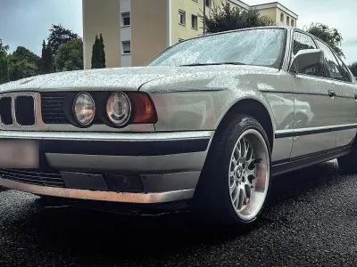 Gebraucht BMW 524 115 PS (84 kW) 1990 Silber Limousine
