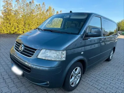 Usata VW Multivan Highline 174 CV (127 kW) 2004 Grigio Monovolume