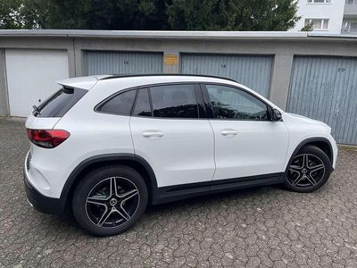 Gebraucht Mercedes GLA200 AMG line 163 PS (119 kW) 2021 SUV