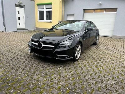 Schwarz Gebraucht 2013 Mercedes CLS350 AMG line Limousine | 11.990 €