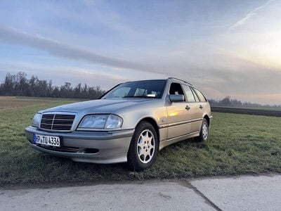 Silber Gebraucht 1997 Mercedes C240 Classic Kombi | 1.000 € (Superpreis)