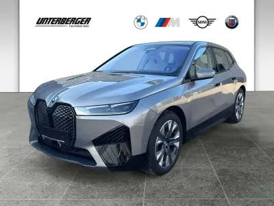 Gebraucht BMW iX Sport Line 384 kW (523 PS) 2025 Oxidgrau SUV