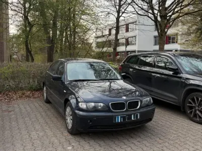 Usata BMW 316 115 CV (84 kW) 2003 Blu Berlina