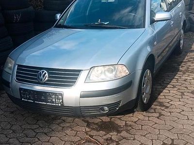 Gebraucht VW Passat Trendline 115 PS (84 kW) 2001 Silber Kombi