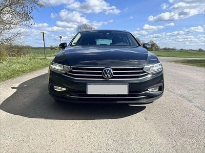 Gebraucht VW Passat Business 150 PS (110 kW) 2023 Schwarz Kombi