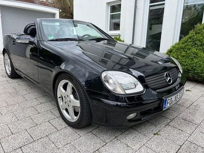 Usata Mercedes SLK320 218 CV (160 kW) 2003 Nero Cabrio