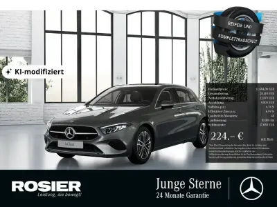 Gebraucht Mercedes A200 Advanced 163 PS (119 kW) 2025 Grau / mountaingrau Limousine