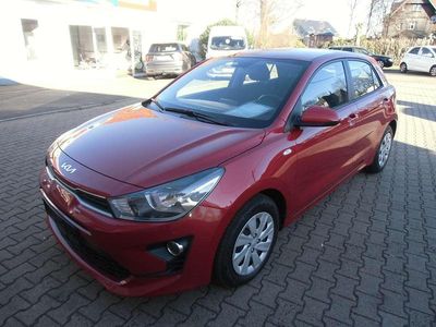 Gebraucht Kia Rio 101 PS (74 kW) 2023 Signalrot metallic Kleinwagen