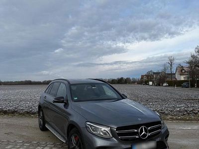 Gebraucht Mercedes GLC250 AMG line 211 PS (155 kW) 2019 Grau SUV